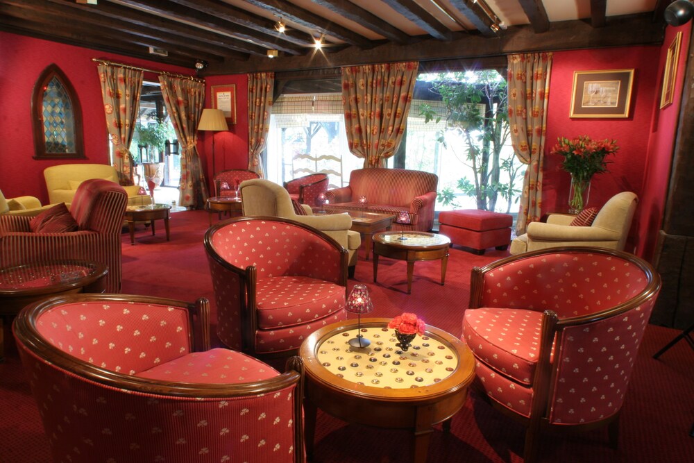 Hotel Lounge