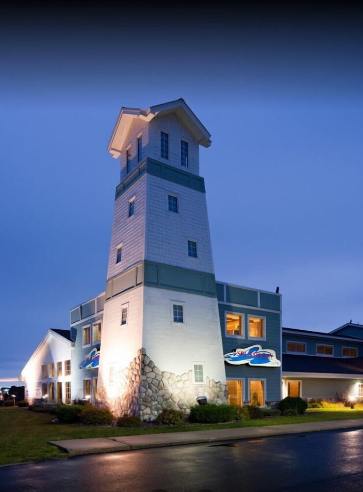 Hotel Front - Evening/Night