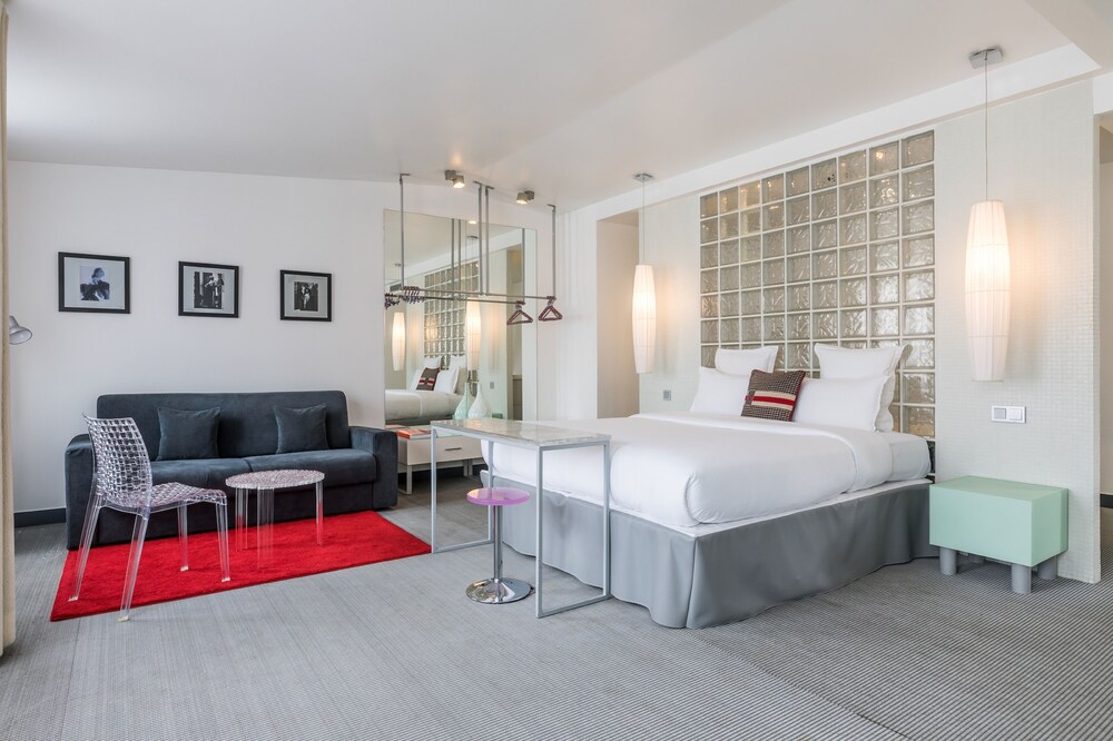 Guestroom