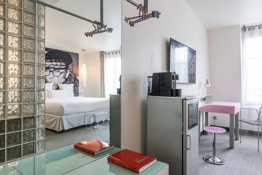 Guestroom