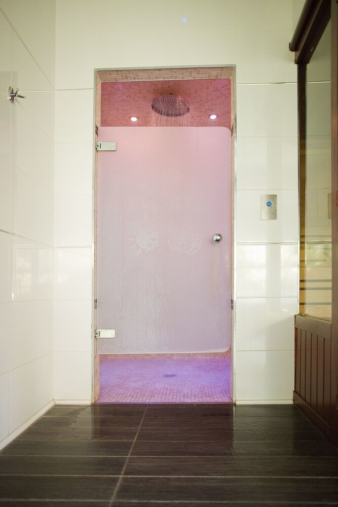 Steam Room