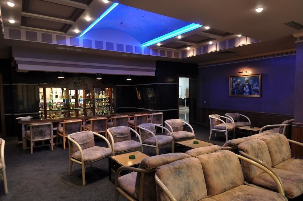 Hotel Bar