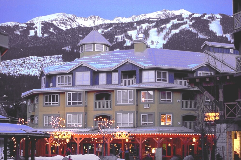 Hotel Front - Evening/Night