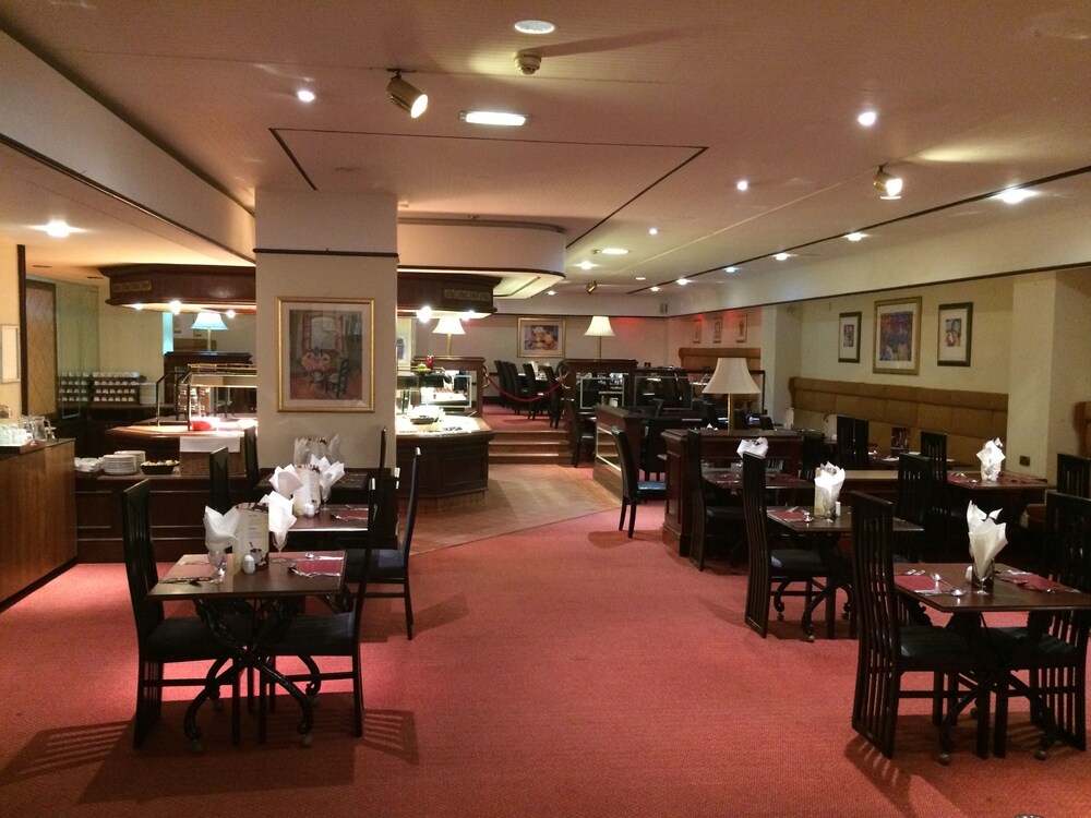 Family Dining
