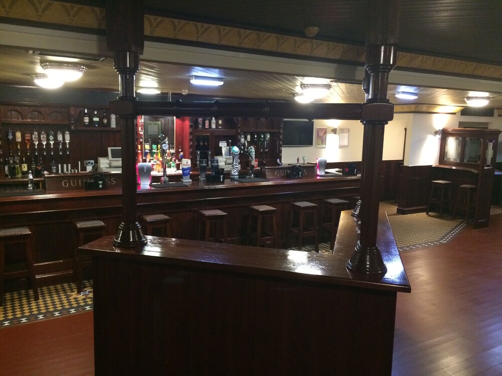 Hotel Lounge