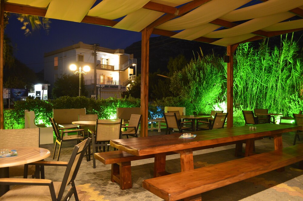 Hotel Bar