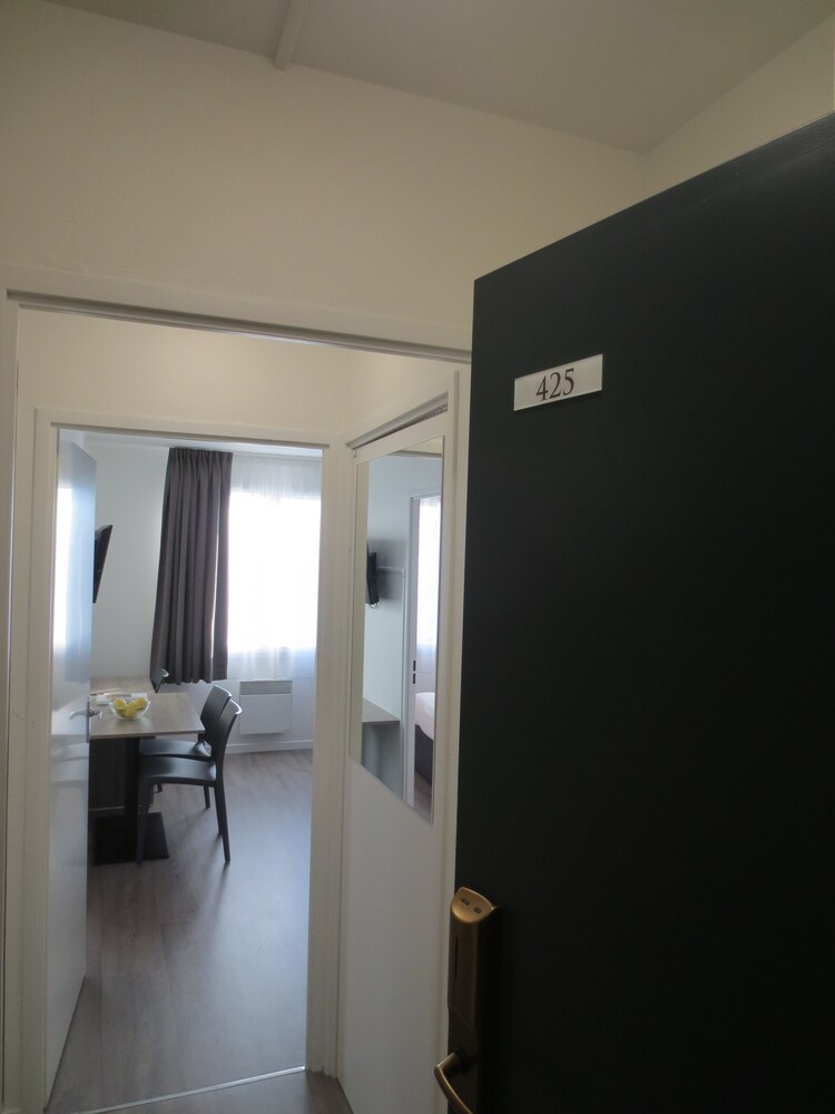 Family Apartment, 1 Bedroom - Guestroom