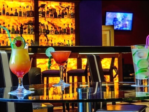 Hotel Bar
