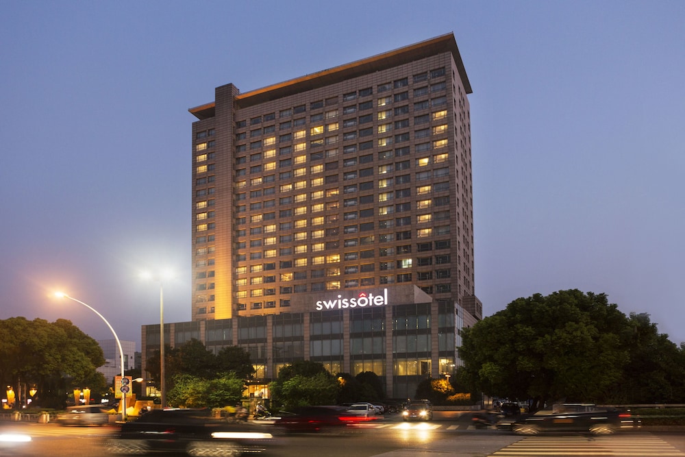 Hotel Front - Evening/Night
