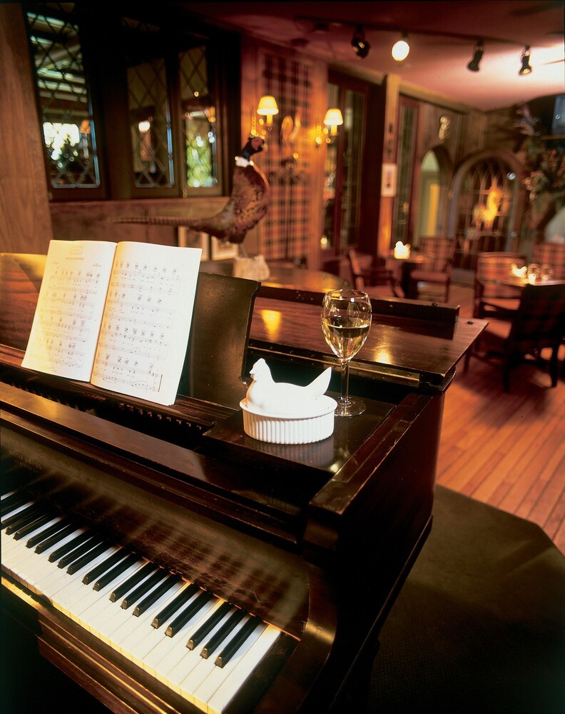 Hotel Lounge