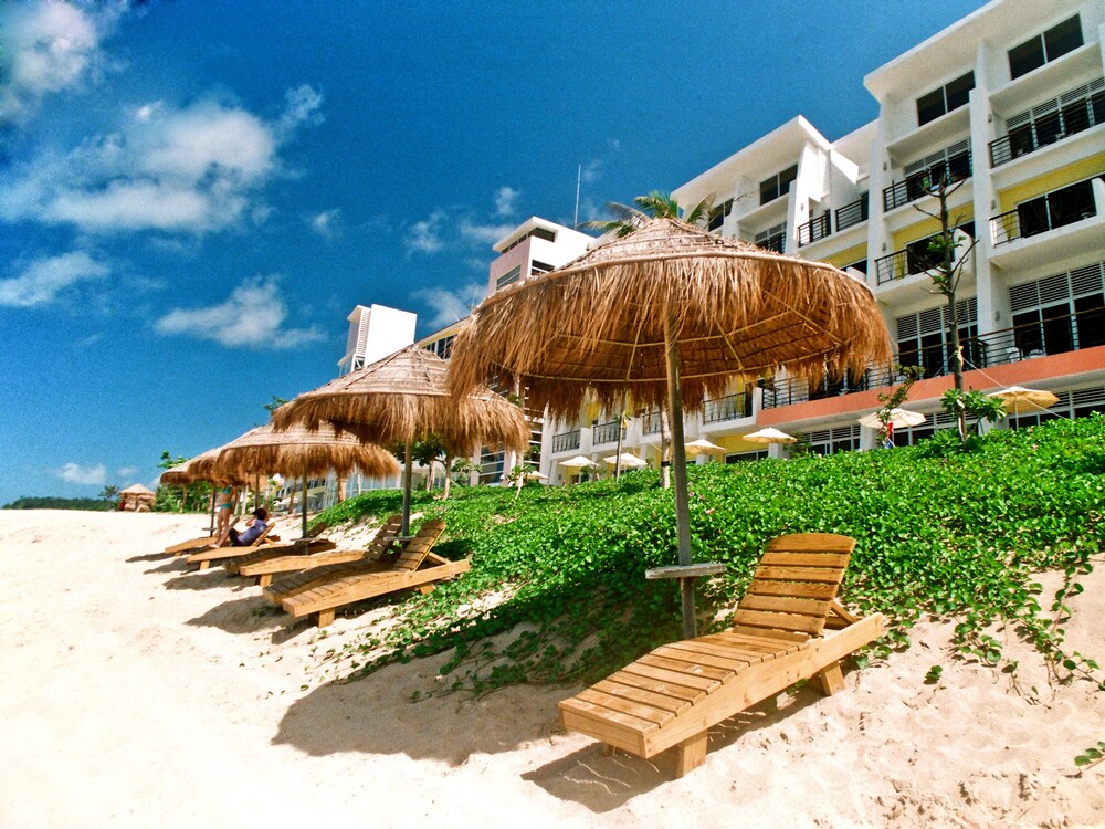 Beach/Ocean View