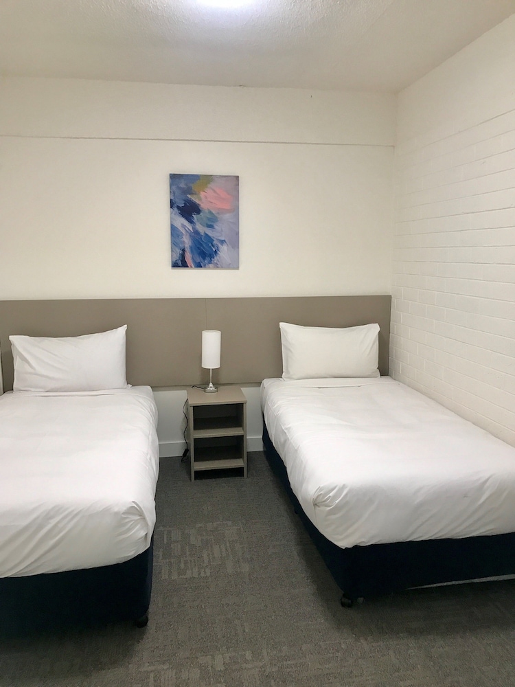 Three Bedroom Apartment - Guestroom