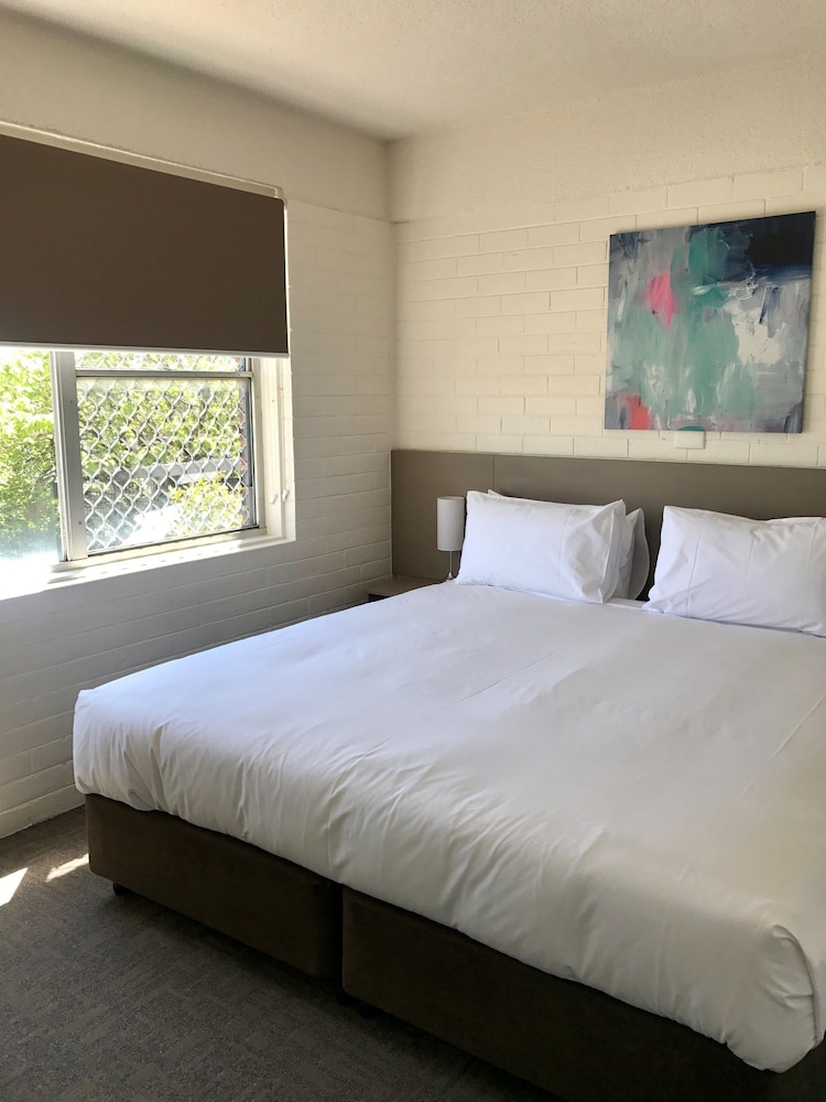 Three Bedroom Apartment - Guestroom