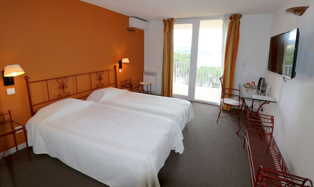 Guestroom