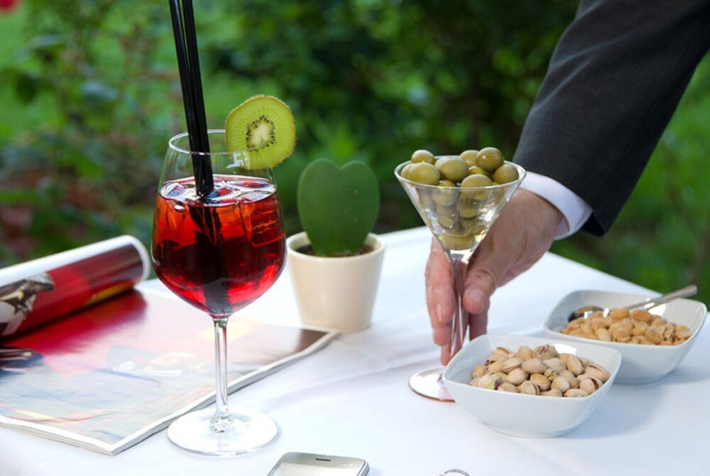 Hotel Bar