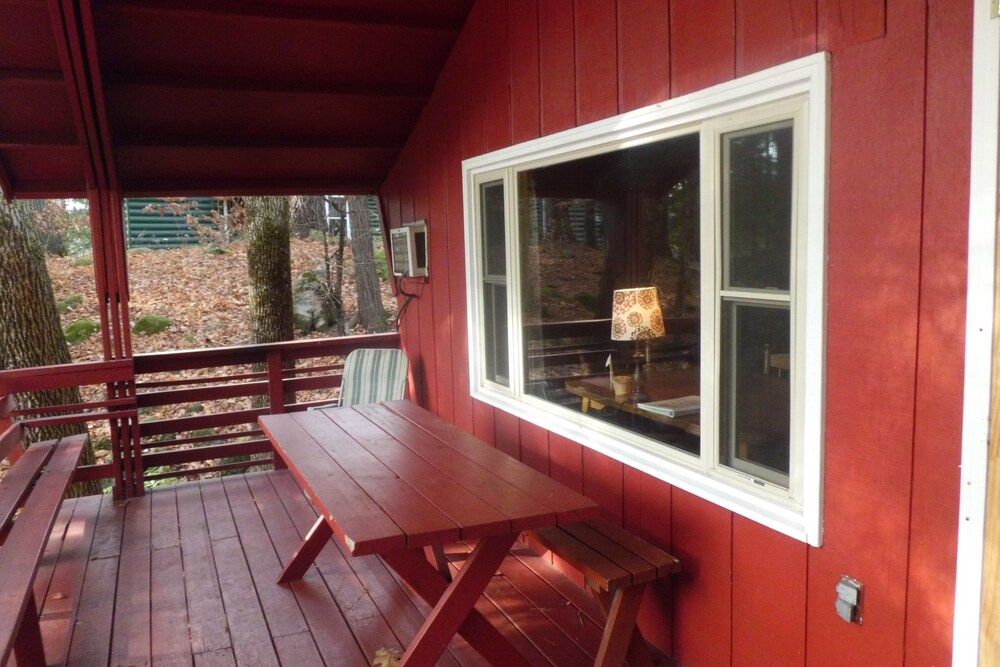 Cove 1 - Balcony