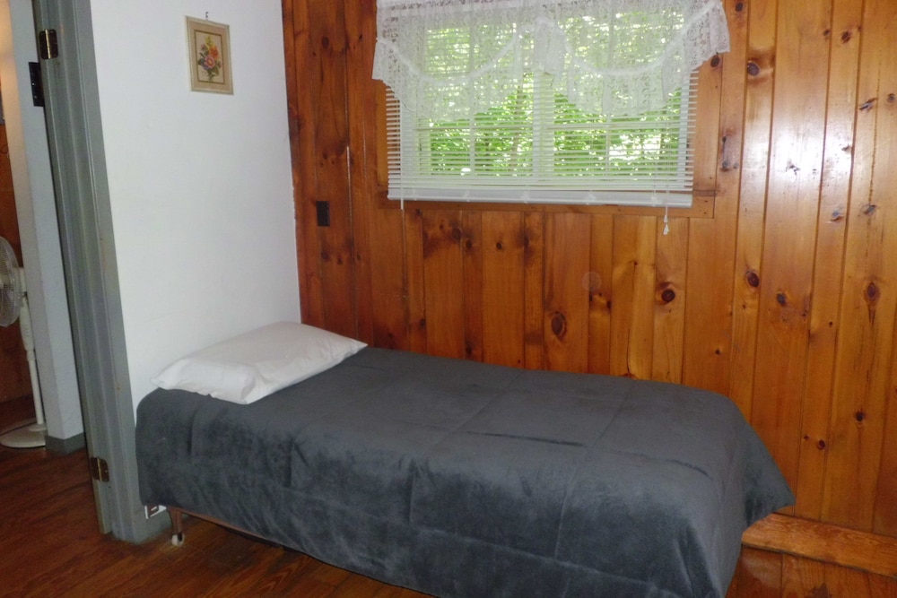 Rock Haven - Guestroom