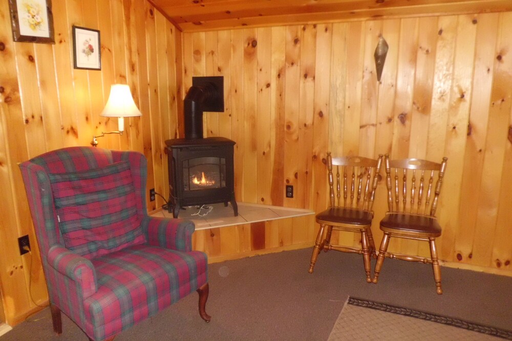 Cove 1 - Living Area