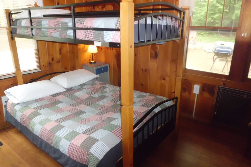 Birch - Guestroom
