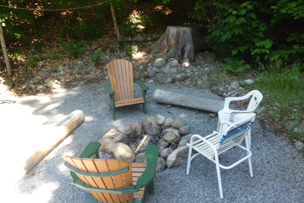 Summer Haven - Guestroom