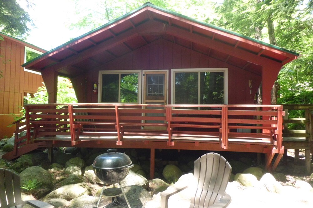 Cove 2 - Guestroom