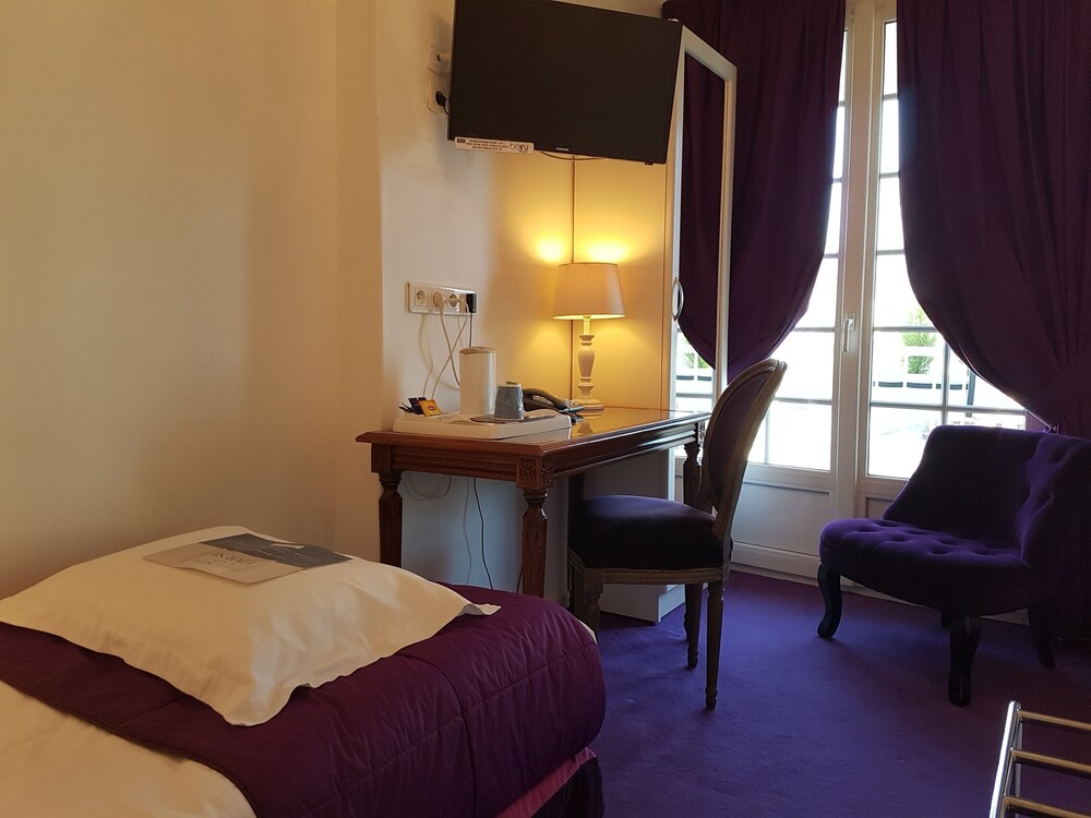 Guestroom