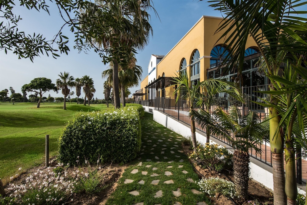 Fachada del hotel