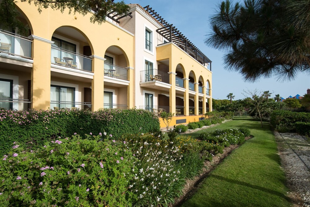 Fachada del hotel