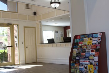 Check-in/Check-out Kiosk