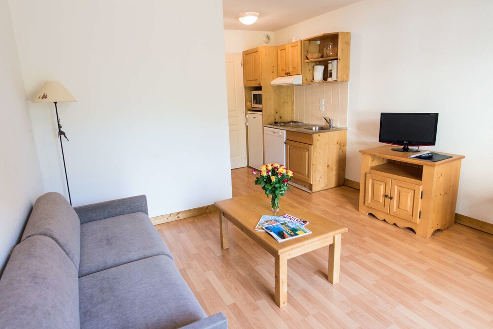 Studio (.) - In-Room Kitchen