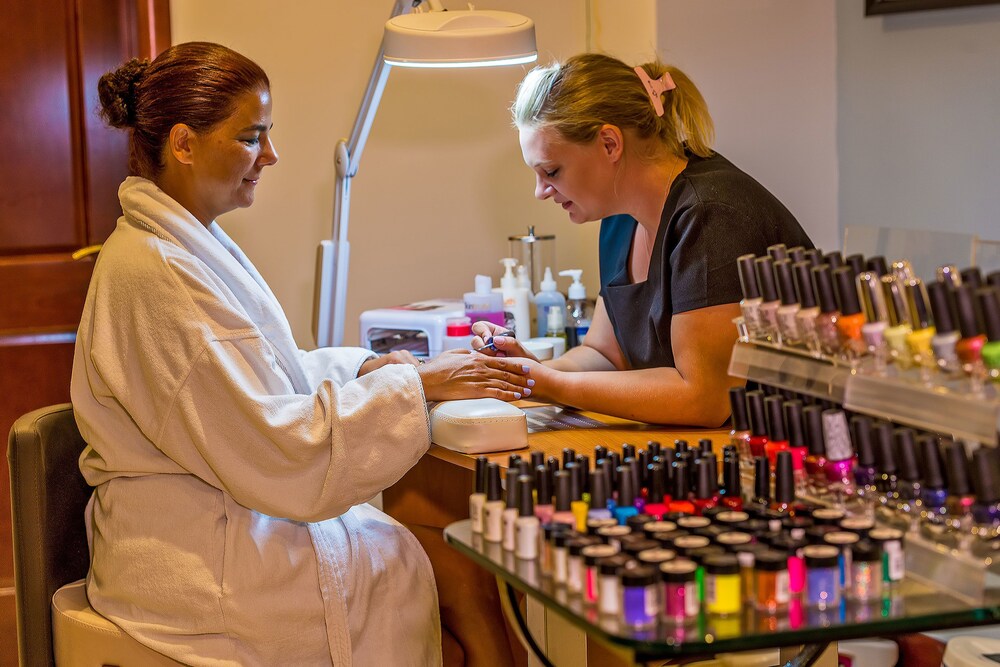 Nail Salon