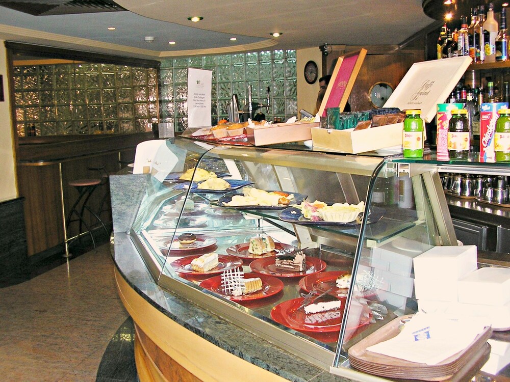 Cafe