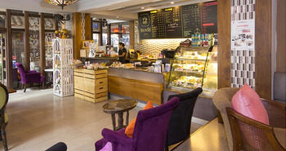 Coffee Shop