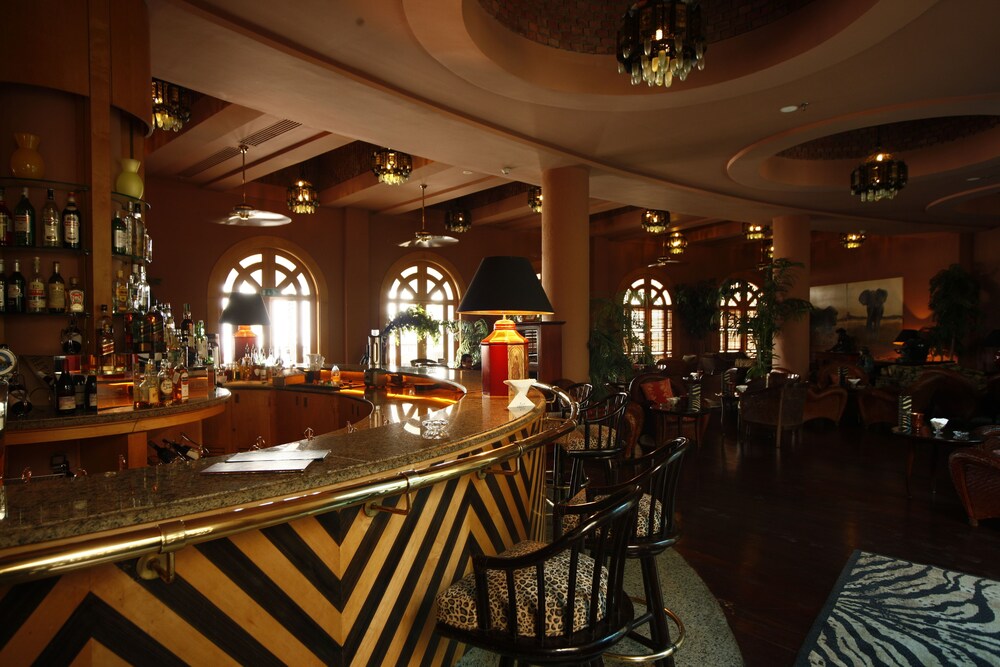 Hotel Bar