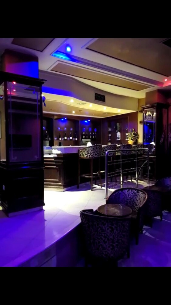 Hotel Bar