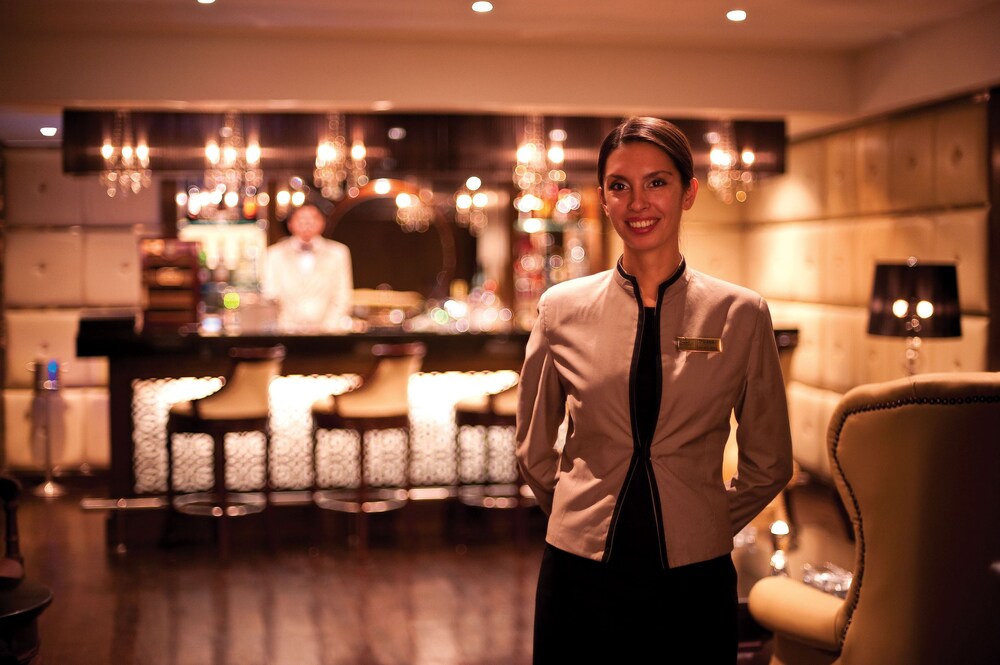 Hotel Bar