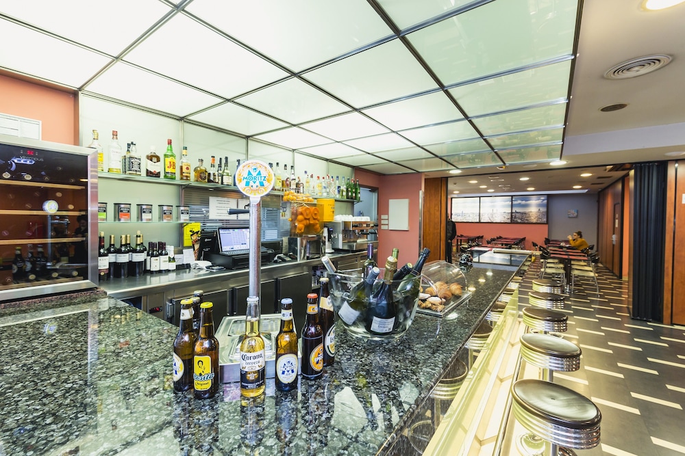 Hotel Bar