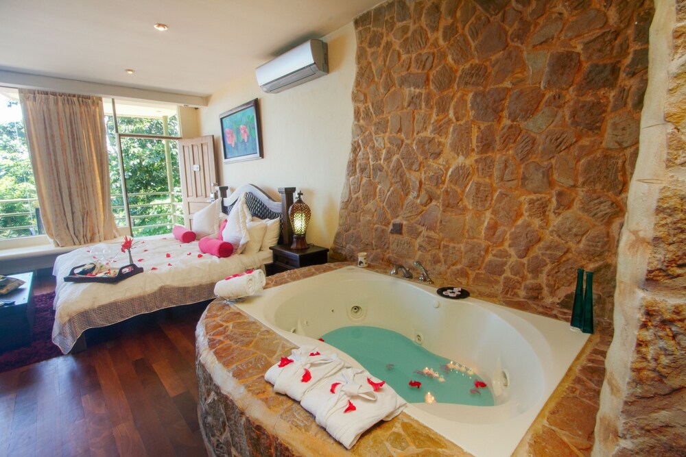 Jetted Tub