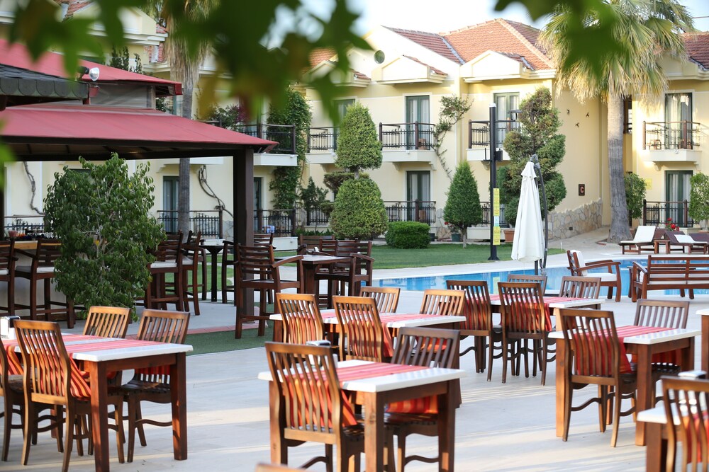 Food Court