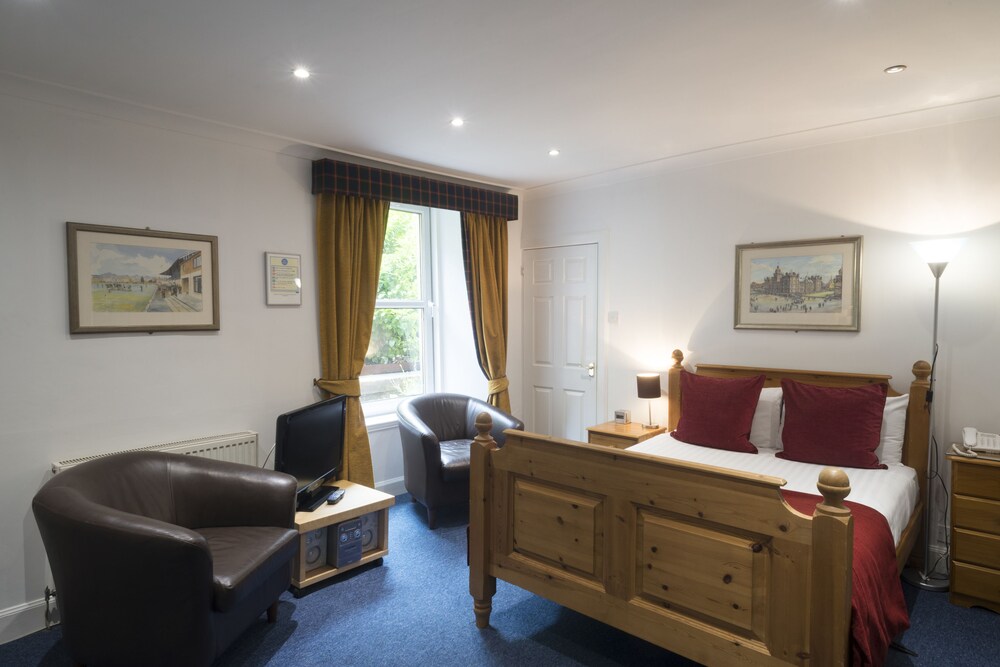 Studio - Guestroom