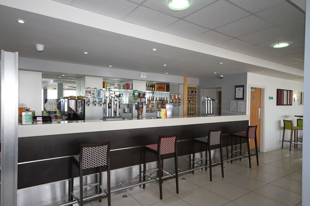 Hotel Bar