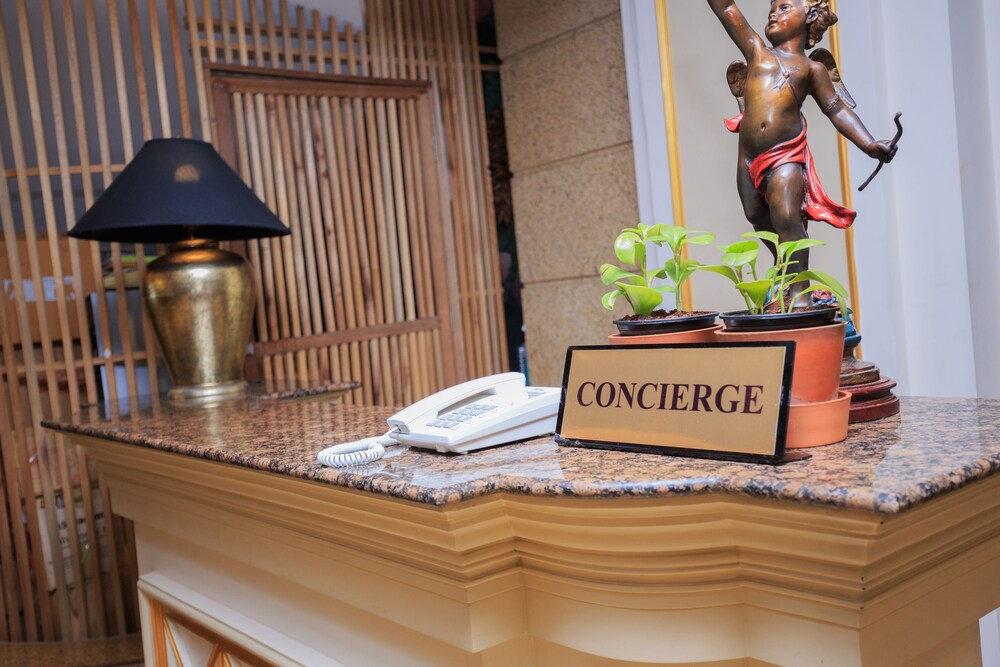 Concierge Desk