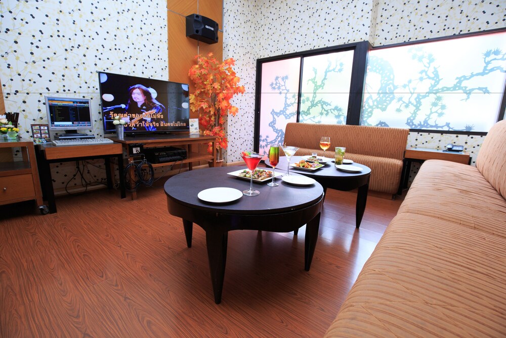 Karaoke Room