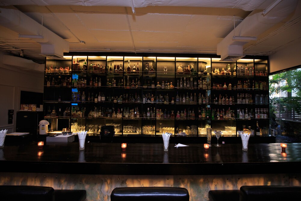 Hotel Lounge