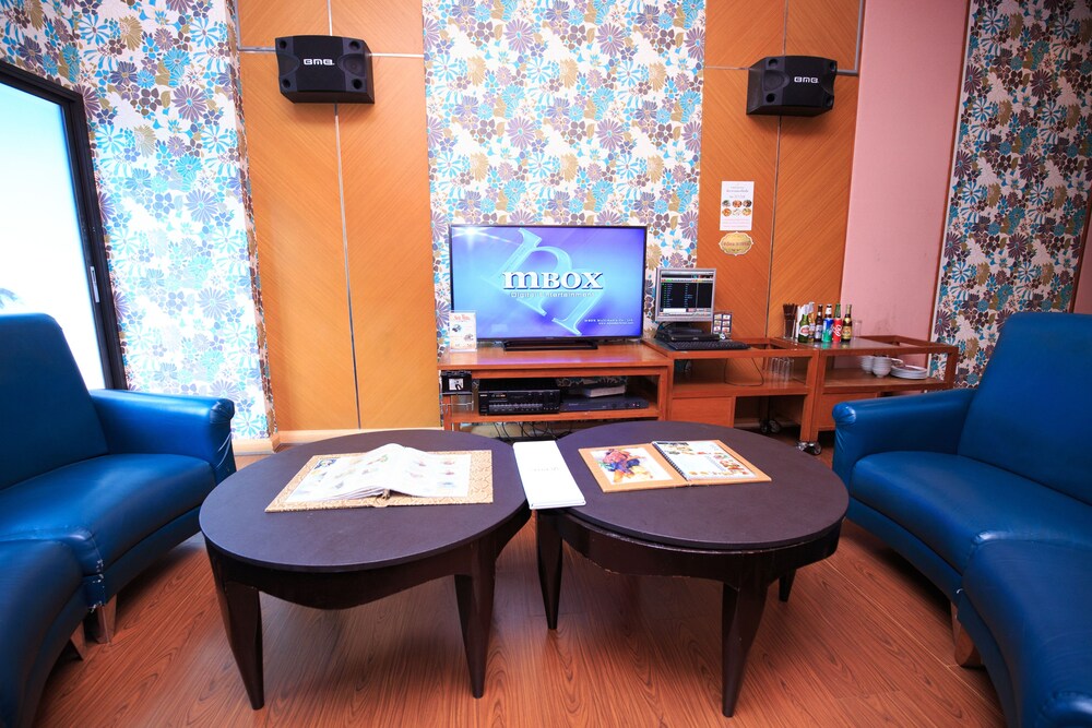 Karaoke Room