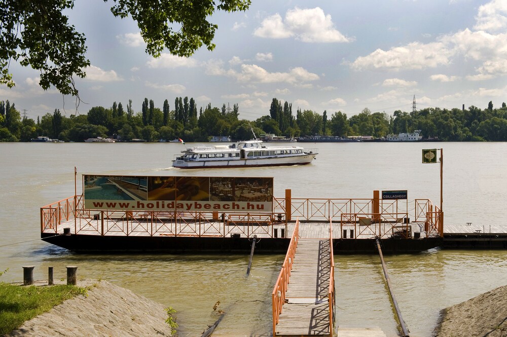 Dock