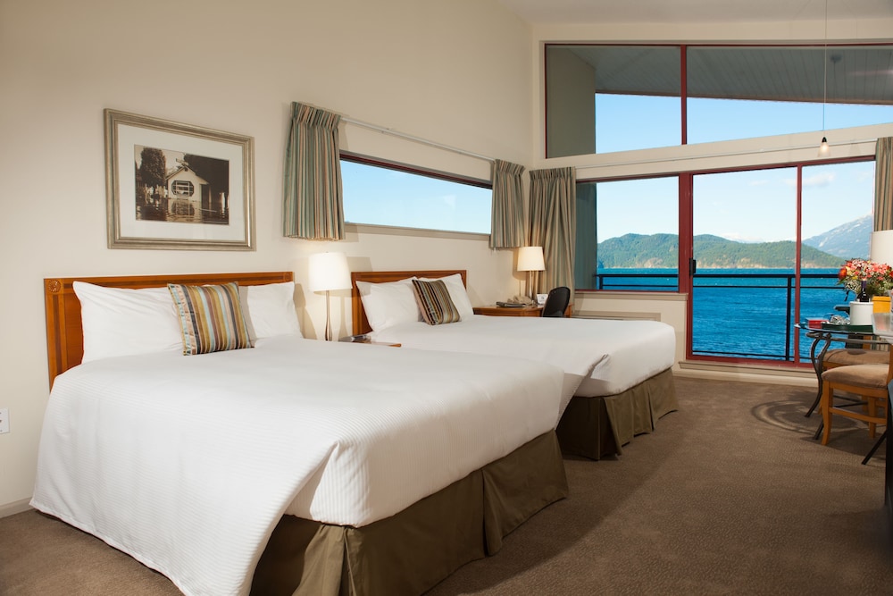 Deluxe Room, 2 Queen Beds, Lake View - Guestroom