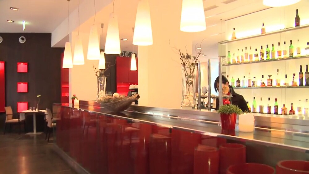 Hotel Bar