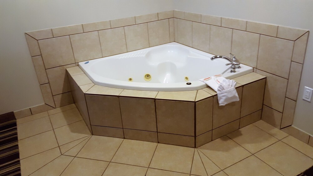 Jetted Tub