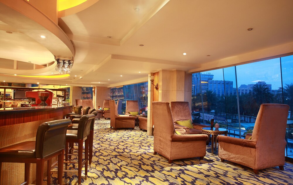 Hotel Bar